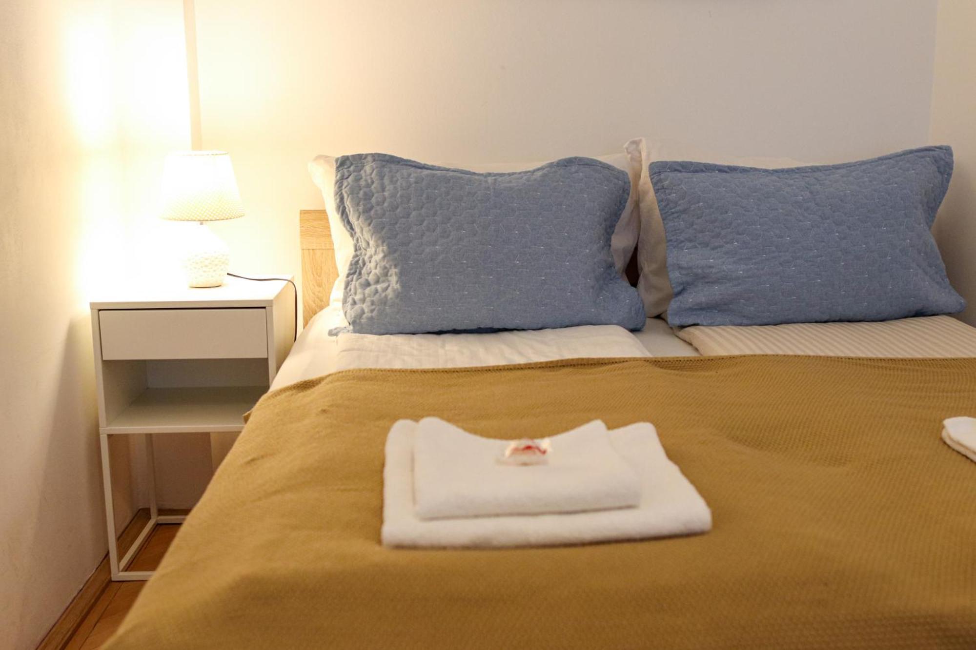 Neuhausz Residenz Ultra-central Apartment *