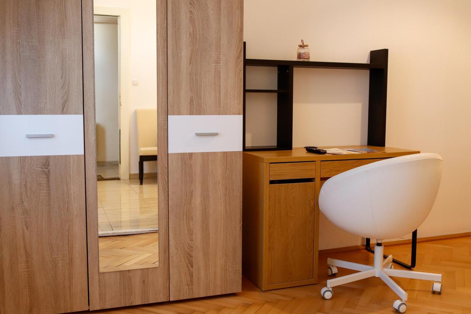 Apartment Neuhausz Residenz Ultra-central *